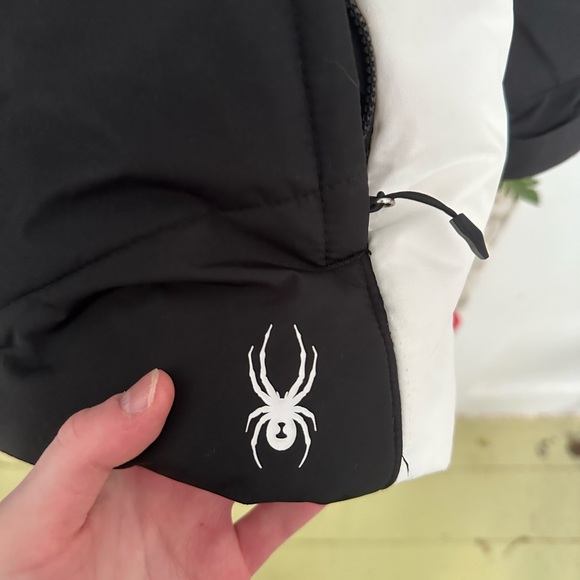 Women’s Spyder Faux Fur Hooded Zip Up Winter Jacket - Picture 3 of 3